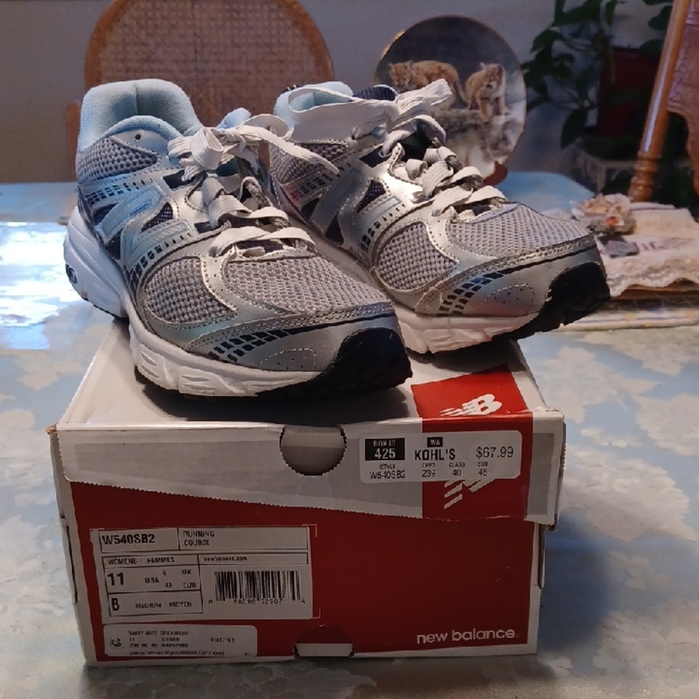 New Balance 540 v2 Gray and Blue Sneakers with Cushioned Midsole